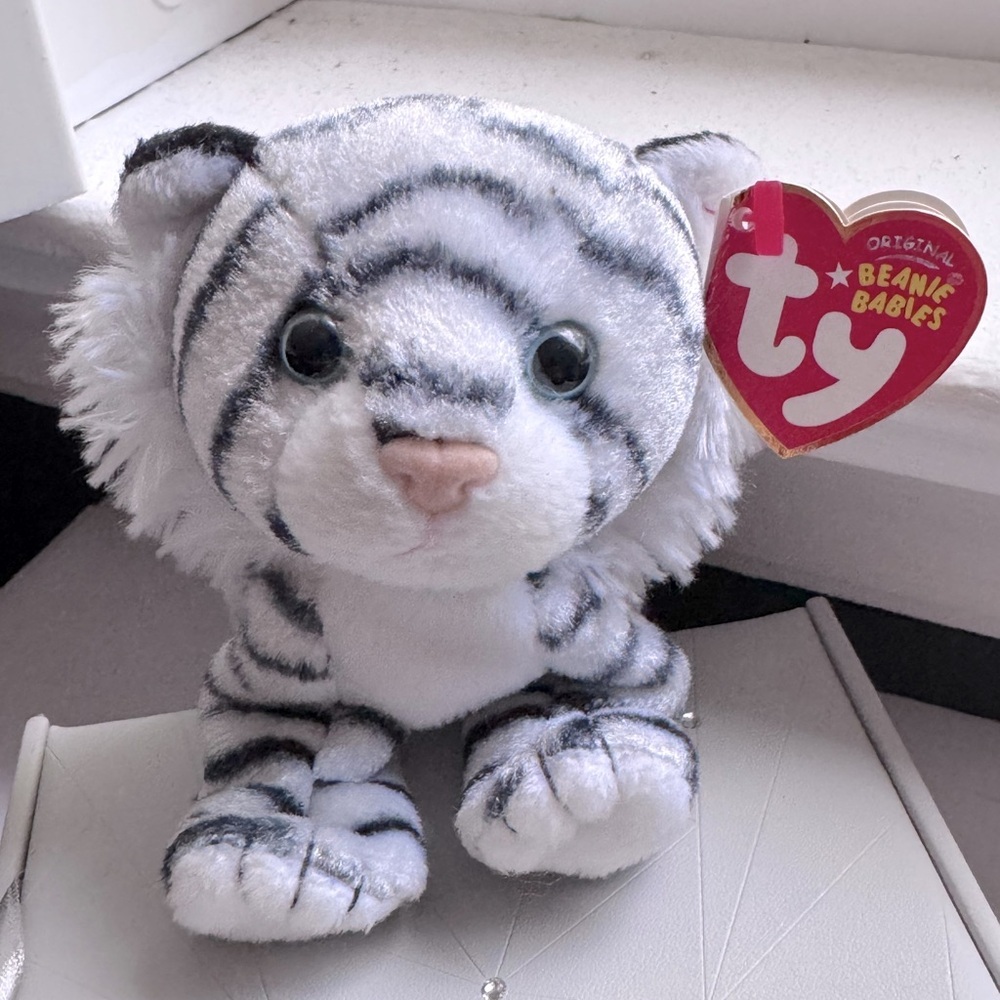 🐯✨ RARE 2007 Ty Beanie Baby “Teegra” – White Tiger – Mint with Tags! ✨🐯